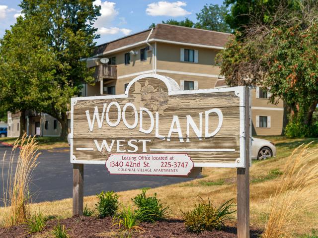 2 BR, 1 BA Apartment 4403 Woodland Avenue Unit 4405 40, West Des Moines, IA 50266