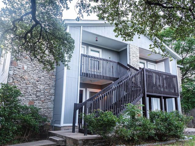 2 BR, 1 BA Apartment 4431 Whispering Valley Dr, Austin, TX 78727