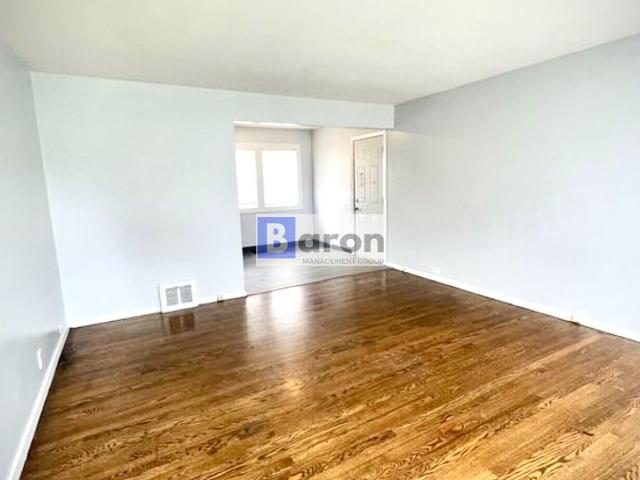 2 BR, 1 BA Apartment 4434 Huron Cir, South Bend, IN 46619