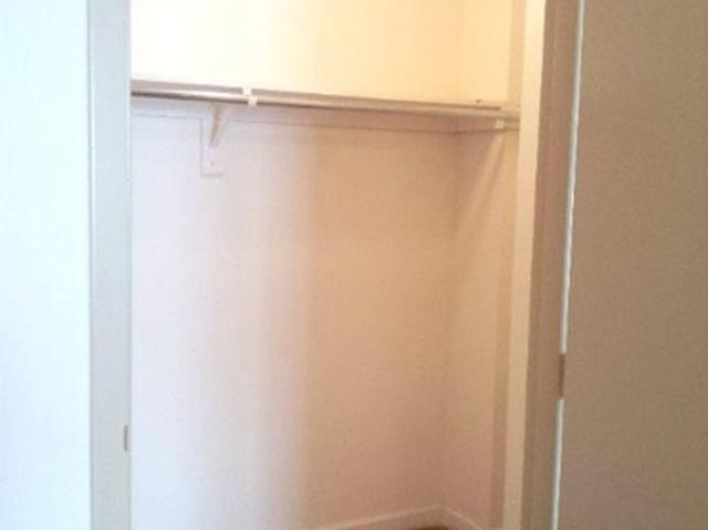 2 BR, 1 BA Apartment 44 Hilton Ave, Unit A3, Hempstead, NY 11550