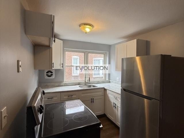 2 BR, 1 BA Apartment 44 Standish St, Hartford, CT 06114