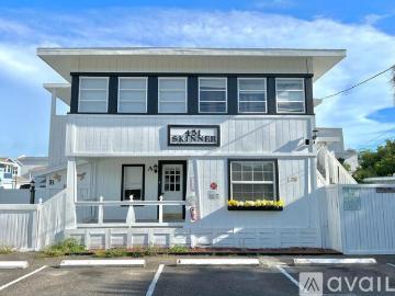 2 BR, 1 BA Apartment 451 Skinner Blvd, Unit A, Dunedin, FL 34698