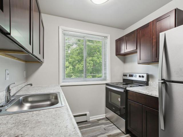2 BR, 1 BA Apartment 4520 Fort Totten Dr NE Unit 205, Washington, DC 20011