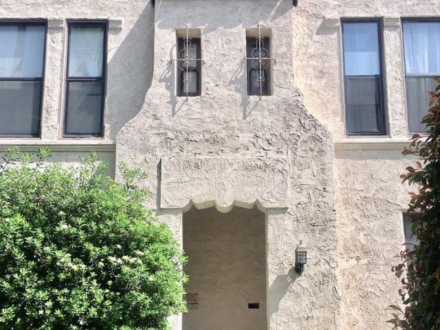 2 BR, 1 BA Apartment 4526 Edgewood Place, Los Angeles, CA 90019
