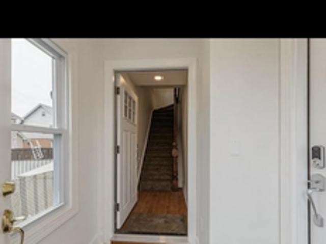 2 BR, 1 BA Apartment 452 3rd Avenue, Unit 2, Lyndhurst, NJ 07071