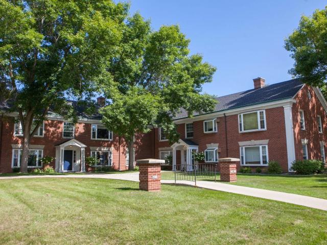 2 BR, 1 BA Apartment 4532 N Wilson Dr Unit Most Premium Available, Milwaukee, WI 53211