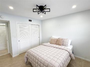 2 BR, 1 BA Apartment 4541 North Ocean Drive, Lauderdale by the Sea, FL 33308