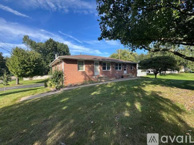 2 BR, 1 BA Apartment 4559 12 Th St NW, Unit 4559, Canton, OH 44708