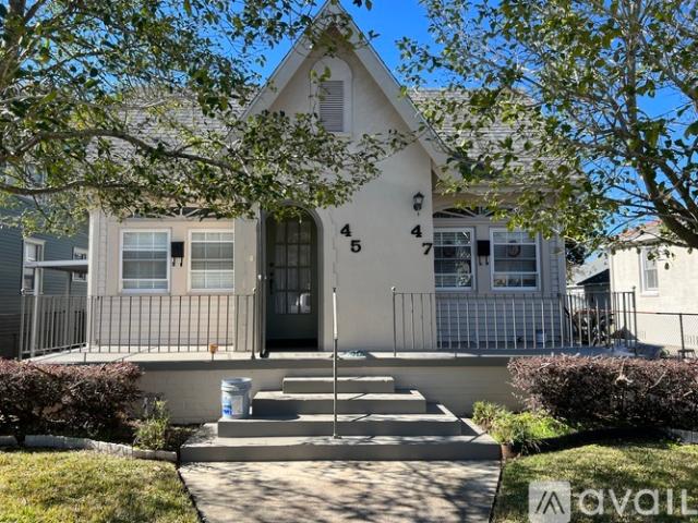 2 BR, 1 BA Apartment 45 Metairie Ct, Unit 47, Metairie, LA 70001