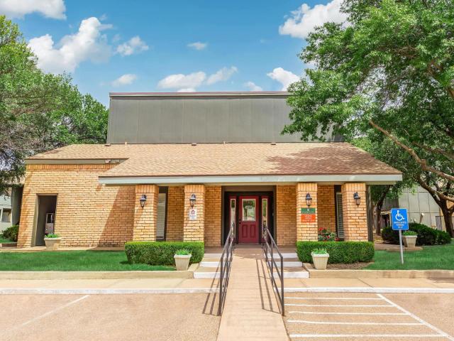 2 BR, 1 BA Apartment 4602 54th Street Unit 09D, Lubbock, TX 79414