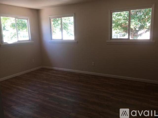 2 BR, 1 BA Apartment 460 Bothwell Street, Socorro, TX 79927