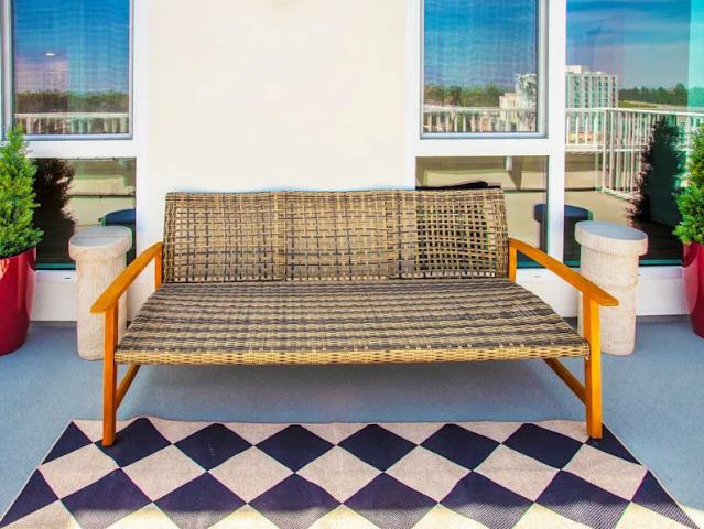 2 BR, 1 BA Apartment 4611 Crenshaw Blvd Unit 507, Los Angeles, CA 90043