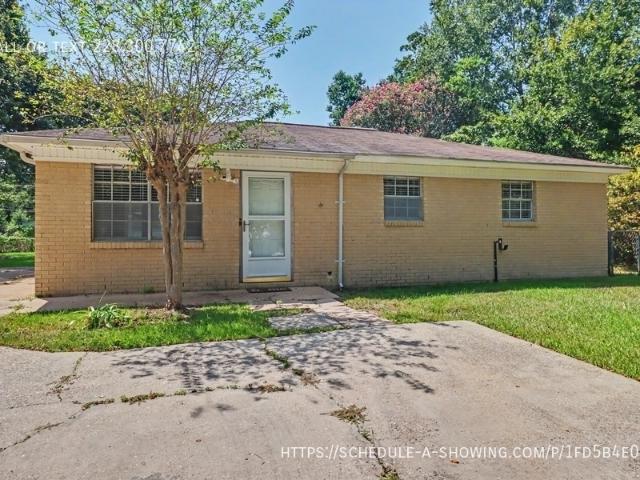 2 BR, 1 BA Apartment 4625 Hilltop Dr, Ocean Springs, MS 39564