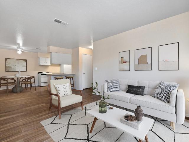 2 BR, 1 BA Apartment 4635 Antelope Rd Unit 135, Antelope, CA 95843