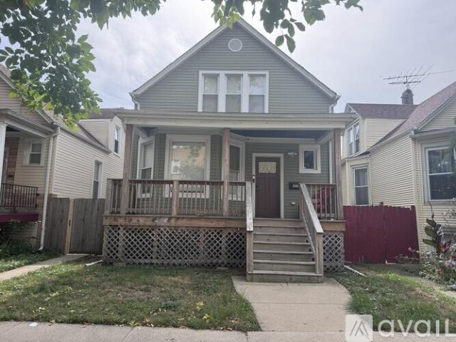 2 BR, 1 BA Apartment 4635 West Palmer Street, Unit Apt 2, Chicago, IL 60639