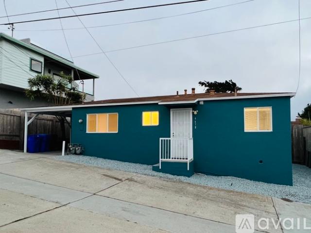 2 BR, 1 BA Apartment 4638 Pescadero Avenue, San Diego, CA 92107
