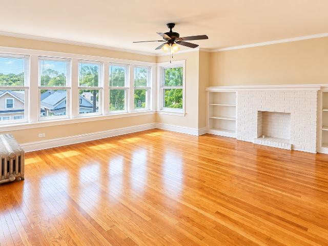 2 BR, 1 BA Apartment 4646 West Addison, Chicago, IL 60641