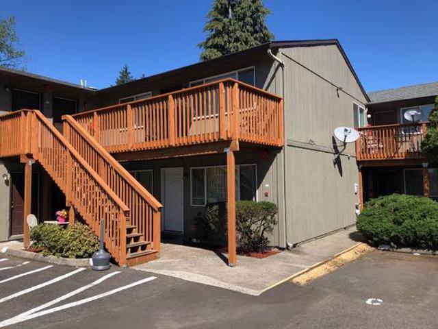 2 BR, 1 BA Apartment 4725 Southwest Luradel Street Unit 11, Portland, OR 97219
