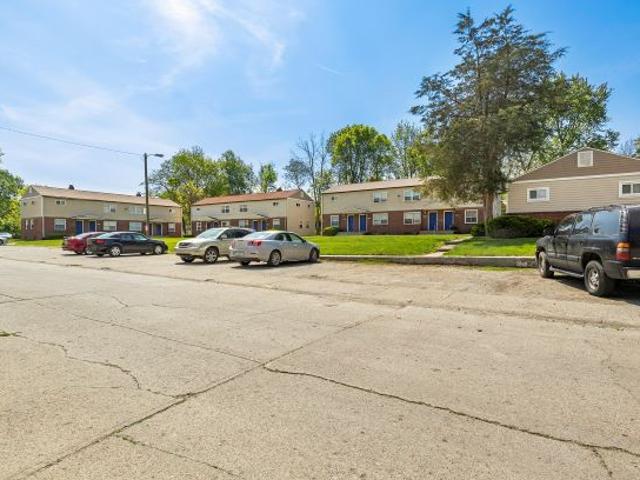 2 BR, 1 BA Apartment 4737 E 19th St Unit 1911, Indianapolis, IN 46218