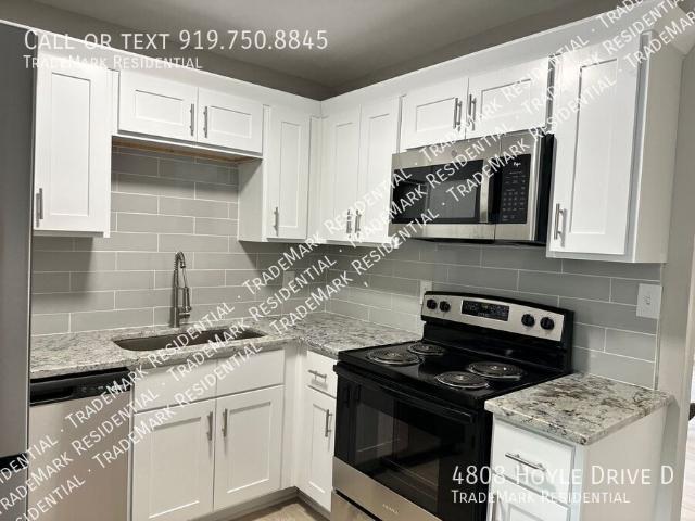 2 BR, 1 BA Apartment 4808 Hoyle Drive D, Raleigh, NC 27604