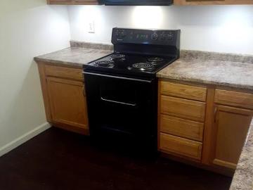 2 BR, 1 BA Apartment 4855 Northland Ave, Unit 1st Floor, St. Louis, MO 63113