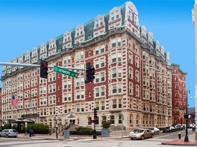 2 BR, 1 BA Apartment 490 Commonwealth Ave Boston, MA 02215