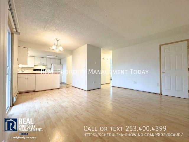 2 BR, 1 BA Apartment 4016 Puget Sound Ave, Tacoma, WA 98409