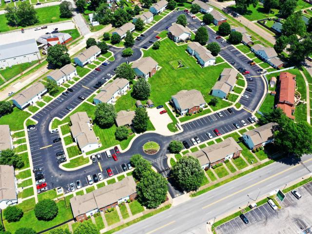 2 BR, 1 BA Apartment 401 Jeanette Benton Dr Unit 524, Evansville, IN 47713