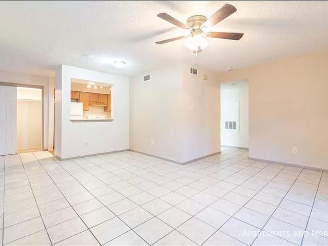 2 BR, 1 BA Apartment 402 N. Fredericksburg St, San Marcos, TX 78666