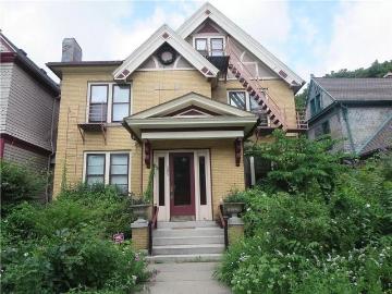 2 BR, 1 BA Apartment 405 Alexander Street, Rochester, NY 14607