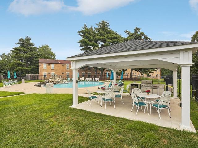 2 BR, 1 BA Apartment 4065 Harbour Drive Unit 4045, Palmyra, NJ 08065