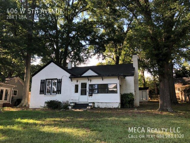 2 BR, 1 BA Apartment 406 W 5th Avenue, Gastonia, NC 28052