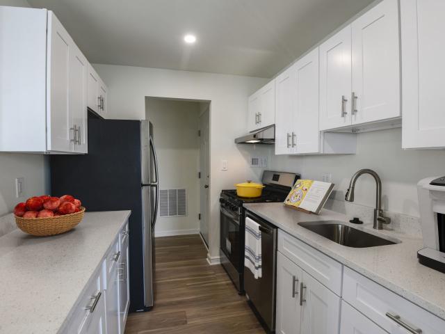 2 BR, 1 BA Apartment 4085 Warner Avenue Unit W3909 C8, Hyattsville, MD 20784