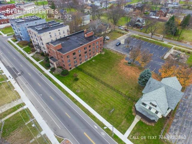 2 BR, 1 BA Apartment 409 W. Bancroft St Toledo, OH 43620