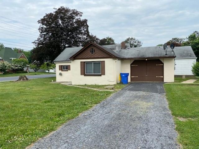 2 BR, 1 BA Apartment 409 E Emaus St, Middletown, PA 17057