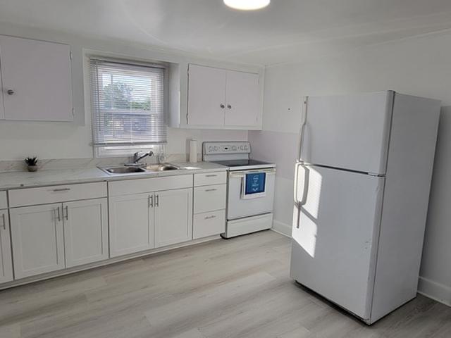 2 BR, 1 BA Apartment 409 Laura Ct, Spring Lake, NC 28390