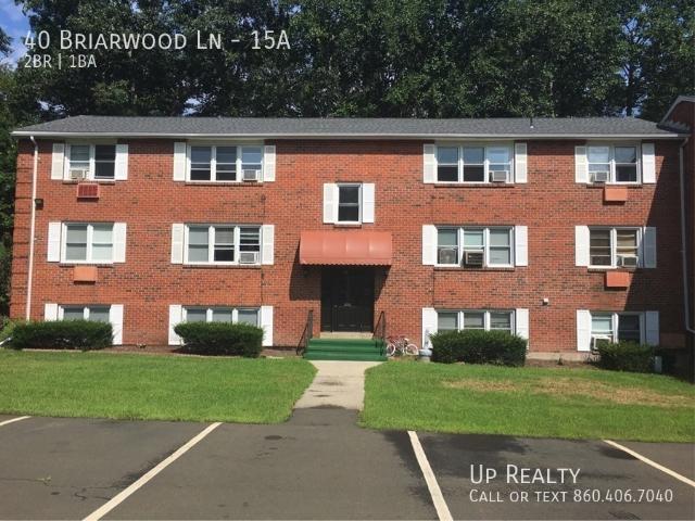 2 BR, 1 BA Apartment 40 Briarwood Ln, Branford, CT 06405