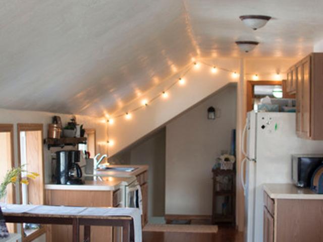 2 BR, 1 BA Apartment 410 Dakota St, Unit 410A Upper, Oshkosh, WI 54902