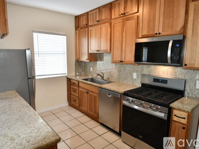 2 BR, 1 BA Apartment 4110 W El Prado Blvd, Unit Unit 1, Tampa, FL 33629