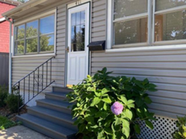 2 BR, 1 BA Apartment 411 Washington Street, Unit Unit 1, Barrington, IL 60010