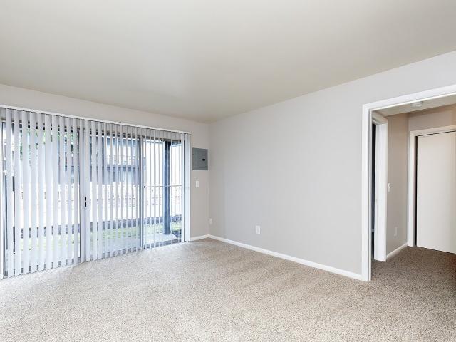 2 BR, 1 BA Apartment 412 Thurber Drive West Unit 03, Columbus, OH 43215