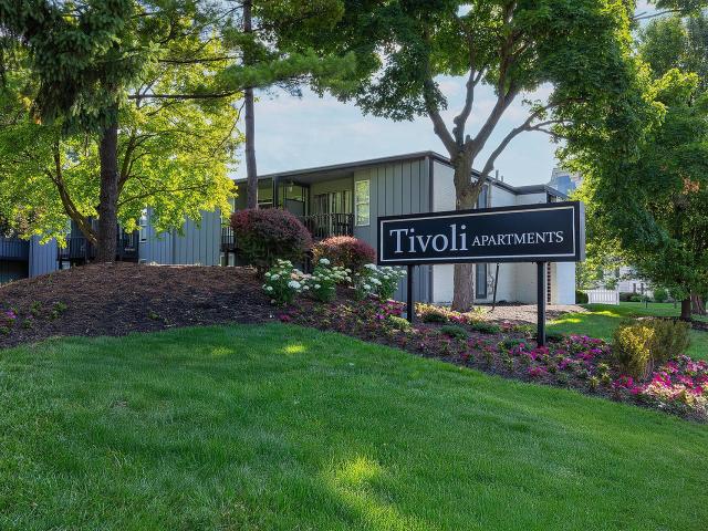 2 BR, 1 BA Apartment 412 Thurber Drive West Unit 14, Columbus, OH 43215