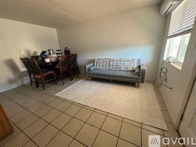 2 BR, 1 BA Apartment 415 Grove Street Southeast, Unit Apt 3, Albuquerque, NM 87108