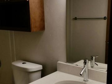 2 BR, 1 BA Apartment 416 E. Wilson St. Unit 416 035, Madison, WI 53703