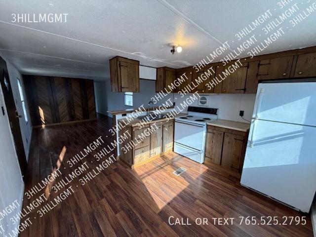 2 BR, 1 BA Apartment 41 Collins Drive, Nitro, WV 25143