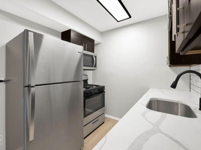2 BR, 1 BA Apartment 4206 Lindenwood Drive Unit 4206 2NE, Matteson, IL 60443