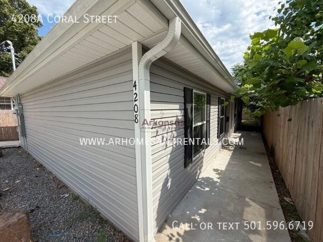 2 BR, 1 BA Apartment 4208A Coral Street, North Little Rock, AR 72117