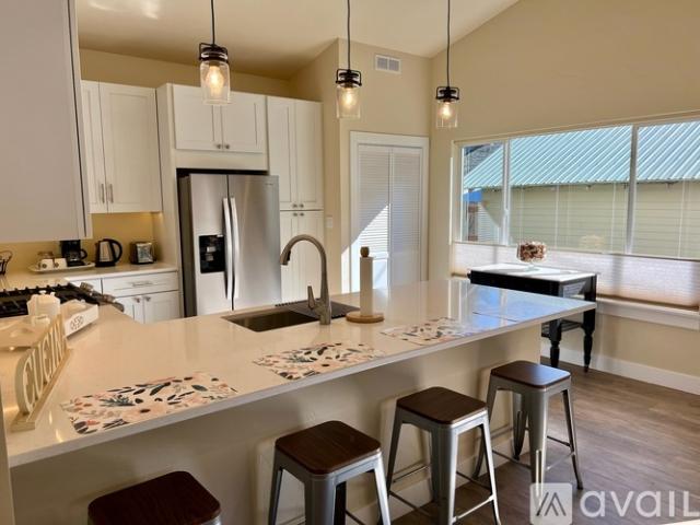 2 BR, 1 BA Apartment 420 Euclid Avenue, Sandpoint, ID 83864