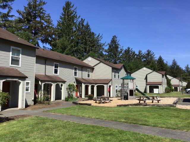 2 BR, 1 BA Apartment 421 A NW Ridge Road Unit 461, Hammond, OR 97121