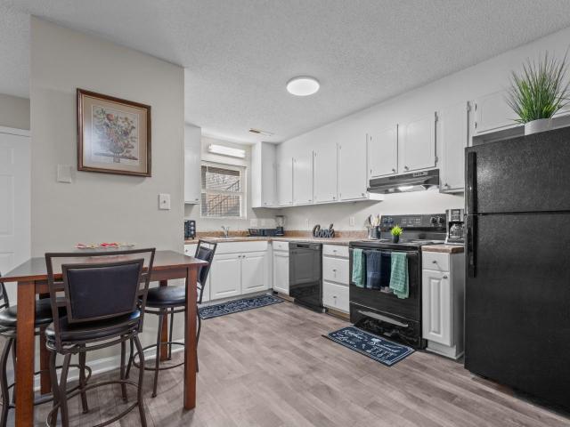 2 BR, 1 BA Apartment 421 Jefferson Street Unit 700 725, Kernersville, NC 27284